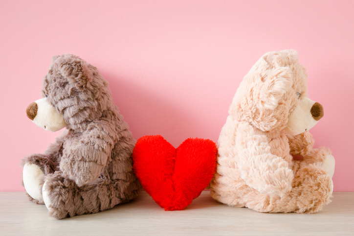 この年になると恋愛がちょっぴり面倒なんです（写真:iStock）