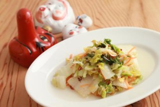 「しらすラーパーツァイ」煙が出るくらいグラグラのごま油を