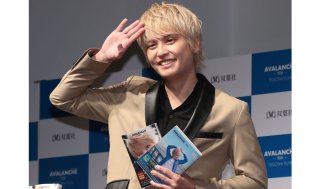 退所続出もSnow Man SixTONESら若手ジャニーズ爆売れの訳