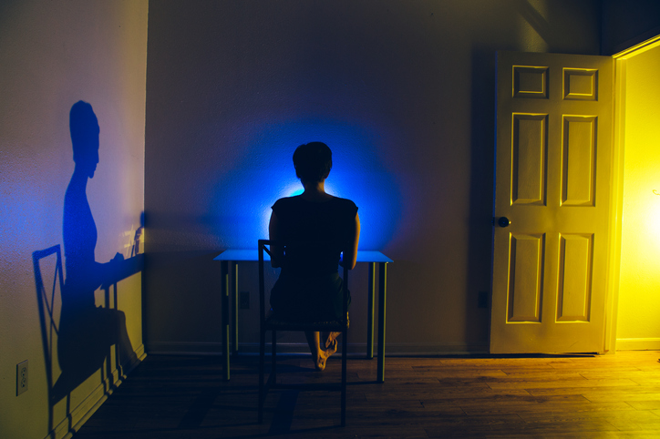 どうしても彼を諦められない（写真:iStock）