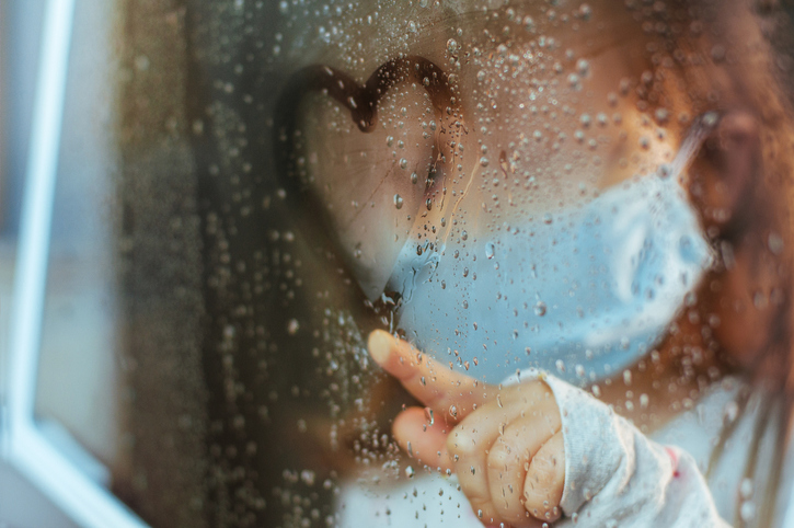 コロナ禍で出会いの機会は激減（写真:iStock）