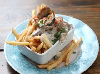 「あさりとブルーチーズonフライドポテト」癖になる美味しさ