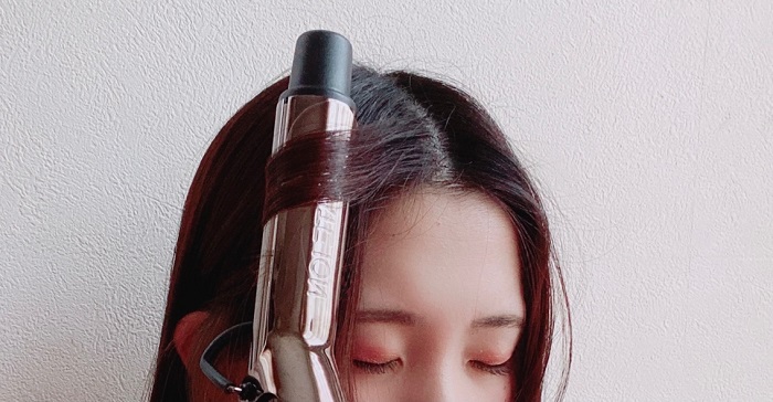 後ろに引くイメージで