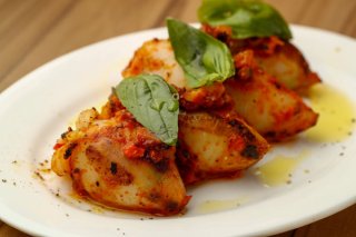 「イカの詰め物」プリッとした歯ごたえで食感が気持ちいい!