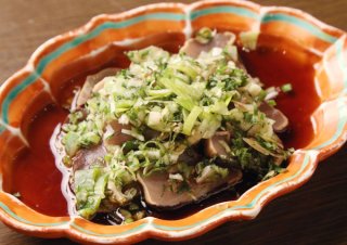 「薬味たっぷりのカツオたたき」大葉とミョウガでさっぱりと