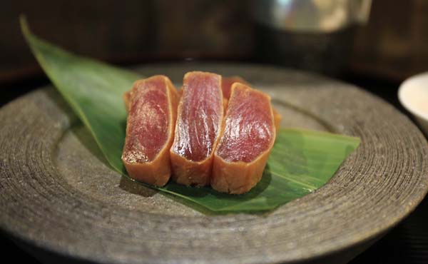 合うお酒＝濃いめのお燗（Ｃ）コクハク