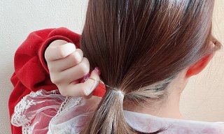 一瞬で華やか♡ TPOを選ばない“ゴム隠しヘアアレンジ”のコツ