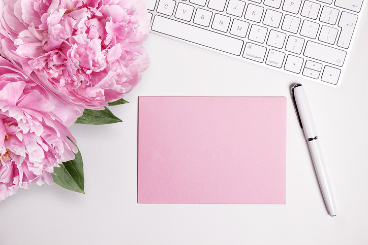 美しい日本語のLINEが人気（写真:iStock）