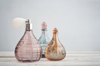 いい匂いの女は記憶に残る…男性を魅了する香りのテクニック