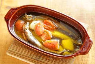 夢の競演！「子持ちししゃもとフルーツトマトのアヒージョ」