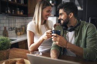 ちょっとのことでも笑顔で「ありがとう」（写真:iStock）