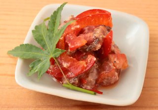 「牛たたきと赤ピーマンの甘酒和え」意外なコラボは相性抜群