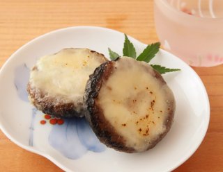 「シイタケのゴルゴンゾーラ焼き」突き抜けた個性のタッグ！