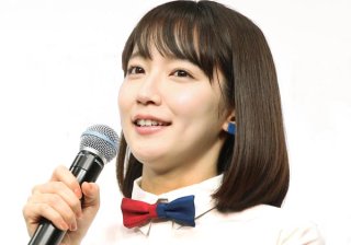 新垣結衣の結婚は追い風? 吉岡里帆の伸び悩みは解消されるか