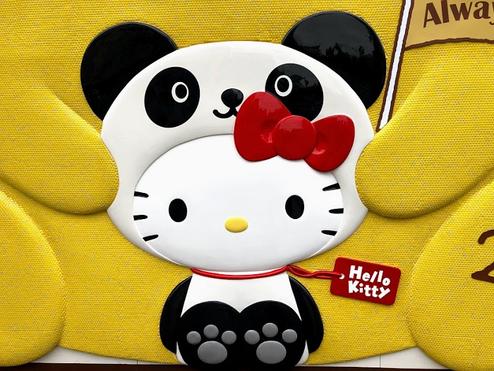 上野のキティちゃんはパンダ仕様でした（C）コクハク