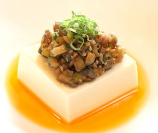 夏野菜たっぷり「中国風冷ややっこ」 食欲減退気味な時にも