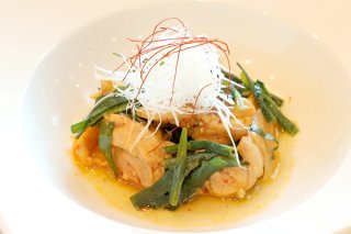 ジップロックを使って蒸す「鶏もも肉とニラのスタミナ蒸し」