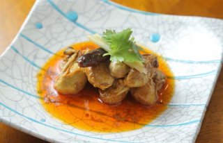 花山椒が香る「牡蠣のアチャール」燗酒との“危険なカップル”