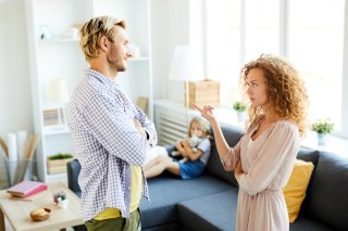 口論が絶えない関係にもウンザリ（写真:iStock）