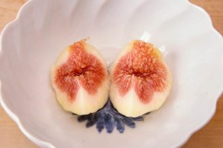 「イチジクのコンポート」コツはイチジクの赤さを残すこと