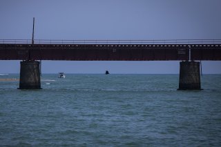海を渡る鉄橋を風が渡っていく 2021.9.18（土）