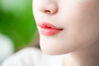 “色気メイク”で彼の心を掴もう♡ポイント＆パーツ別メイク法