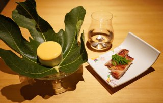 「鶏の味噌漬けと酒盗豆腐」酒盗豆腐は味噌だけでもアテに