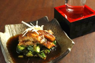 さっぱり美味しい「うざく」 市販のウナギはタレを洗い流す