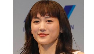 綾瀬はるかの“透明感肌”を目指すならクレンジングに工夫を♡