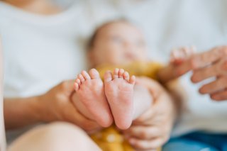 思いがけず夫とセックス…レズビアンに開発された体は敏感に