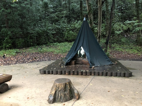 ムーミントロールが憧れるスナフキン（C）コクハク