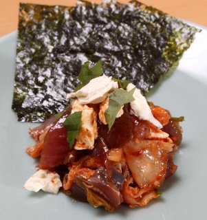 「鰹とキムチのクリームチーズ和え」丼にして晩酌の締めにも