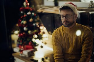 一人でイベントを過ごすのは寂しい…（写真:iStock）