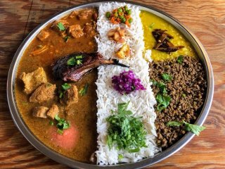 横浜のディープスポットで絶品カレーを食す 2022.1.13(木)