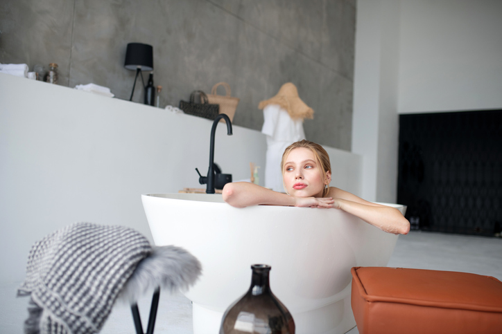 38度から40度のお湯でじんわりと（写真:iStock）