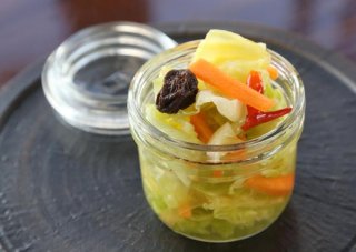 【酸梅泡菜】台湾風漬物は酸味のある日本酒にピッタリ