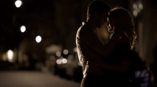 「毒親育ちの会」の彼、ほろ酔いの抱擁から全てが始まった#1