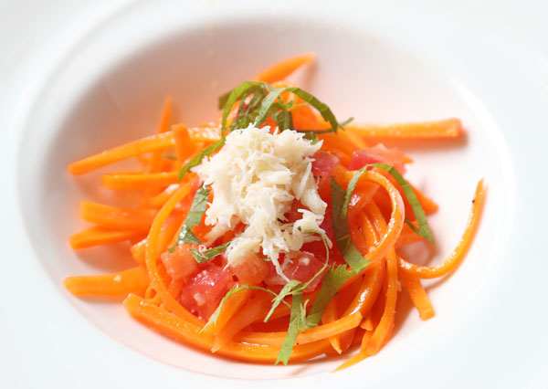 合う酒＝白ワイン（Ｃ）コクハク