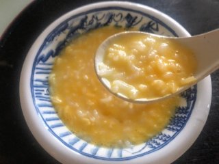 おかゆアレンジのド定番「玉子がゆ」（C）コクハク