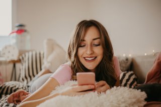 付き合う前の連絡頻度はどれくらい？ 見極め方5STEP♡