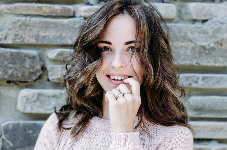 清楚系ビッチは清楚にあらず！（写真:iStock）