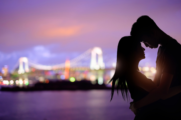 ロマンチックなデートの後は…（写真:iStock）