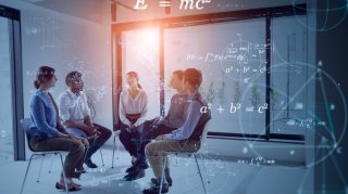 数学のカルチャースクールは男性多め！（写真:iStock）