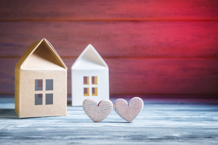 近距離だからこその悩みがあるんです（写真:iStock）