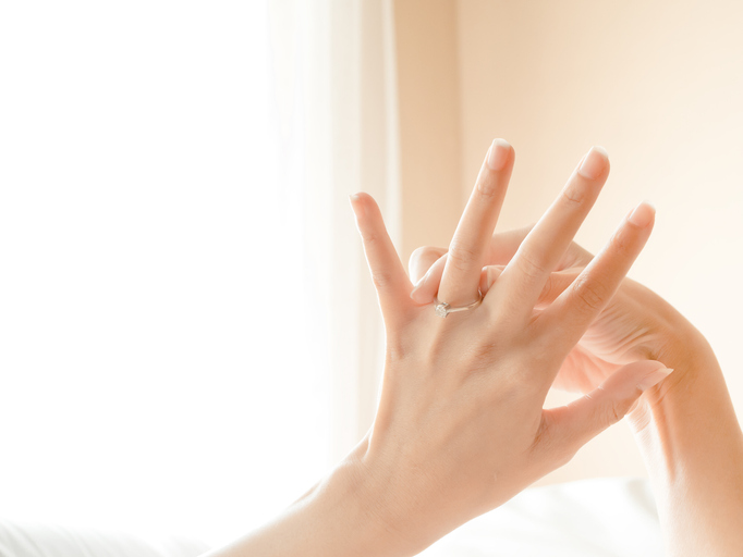 もう一度夫婦に…（写真:iStock）