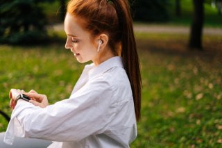 【40代の恋愛】年下男にモテる女・モテない女の決定的な違い