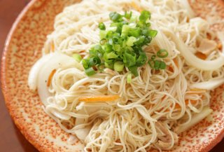 「ソーミンちゃんぷるー」おかずにもシメにもなる懐かしい味