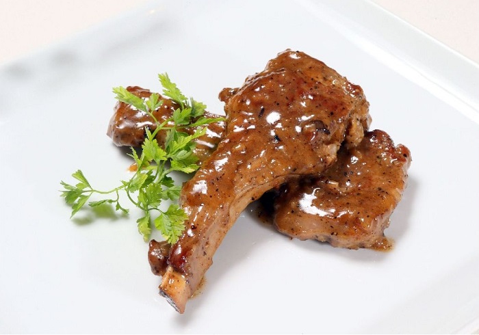 合う酒＝紹興酒（Ｃ）コクハク