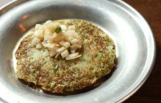 「キャベツのジョン」白ワインと相性良しの韓国風お好み焼き