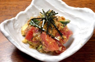 「マグロとアボカドの梅わさび」5分で完成！ 時短なのに美味